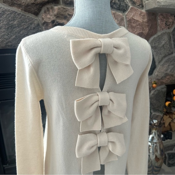 Club Monaco Cashmere Bow Sweater - Picture 3 of 12